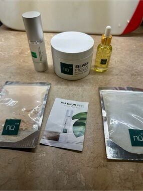 Foot spa kit Silver Moon Bedtime Balm & Foot Spa Kit — Pink & Green Soaks